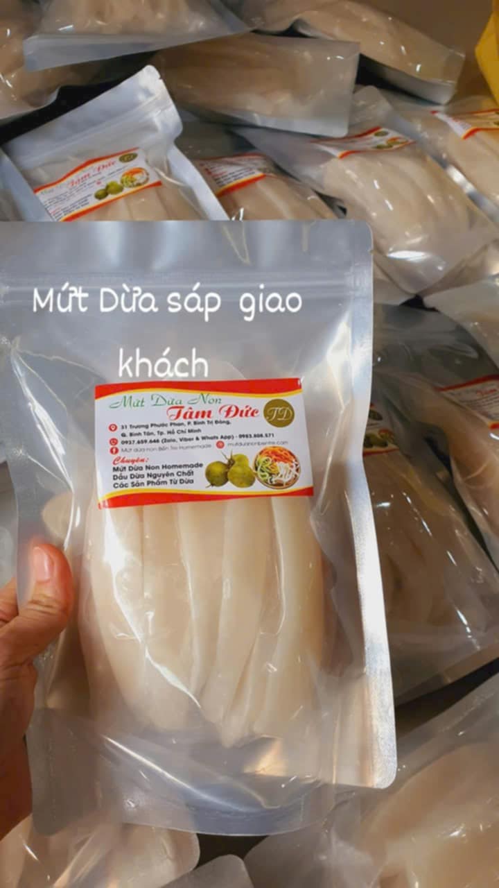 Mứt Dừa Sáp Trà Vinh