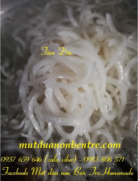 Mứt dừa non vị truyền thống