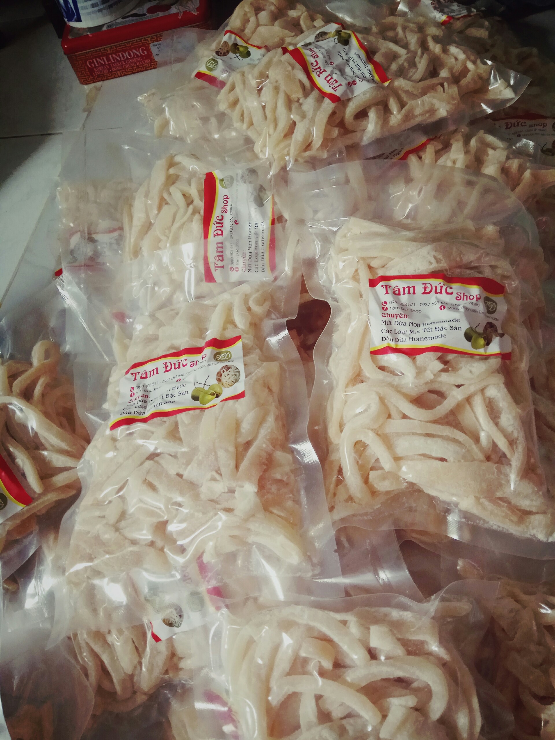 Mứt dừa non vị truyền thống